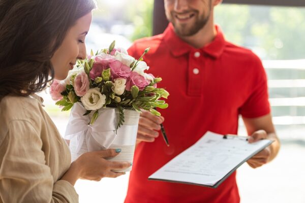Uber Eats Adds 1-800-Flowers to App, Supporting Delivery from 300+ Local Florists